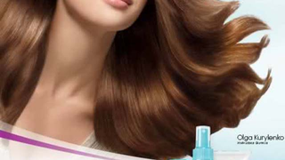 Model Sticks Her Neck Out, Endorses Pantene